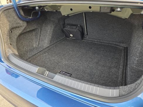 Used 2019 Volkswagen Jetta S image 38