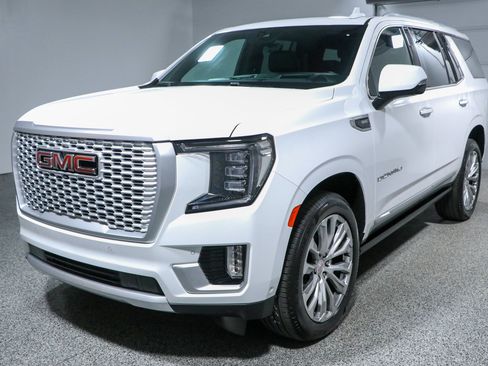 Used 2023 GMC Yukon Denali w/ Denali Reserve Package AWD/4WD image 38