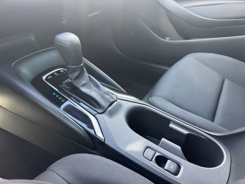 Used 2025 Toyota Corolla LE image 36