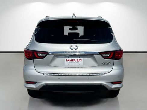 Used 2019 INFINITI QX60 Luxe w/ Essential Package FWD image 4