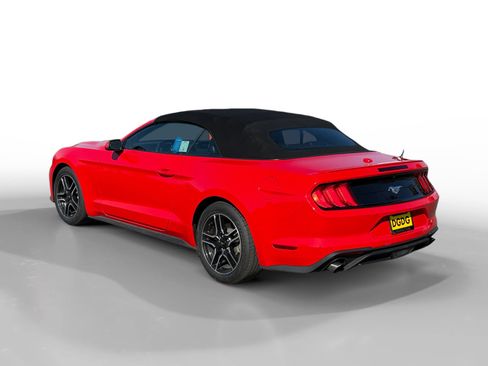 Used 2023 Ford Mustang Premium image 3