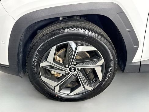 Used 2023 Hyundai Tucson Limited w/ Cargo Package AWD/4WD image 4