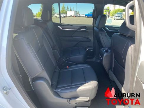 Used 2026 GMC Acadia Elevation w/ Black Edition AWD/4WD image 19