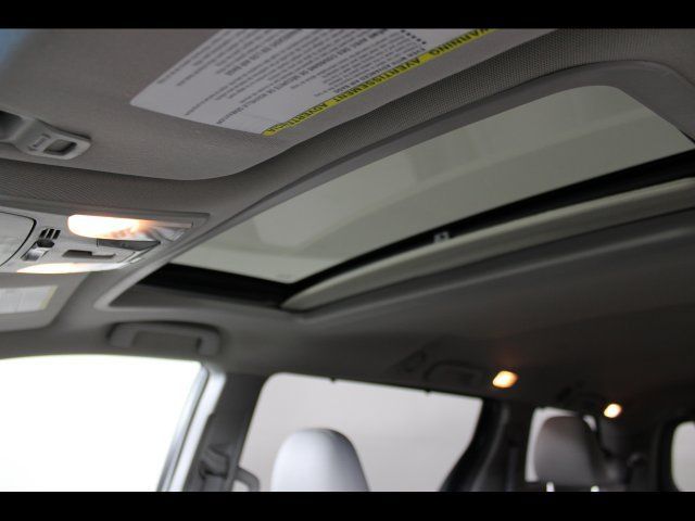 Used 2017 Toyota Sienna XLE w/ XLE Navigation Package FWD image 28