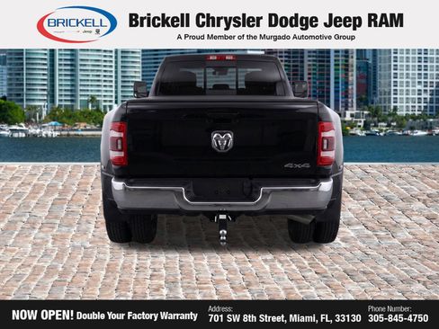 Used 2024 RAM 3500 Tradesman w/ Chrome Appearance Group AWD/4WD image 8