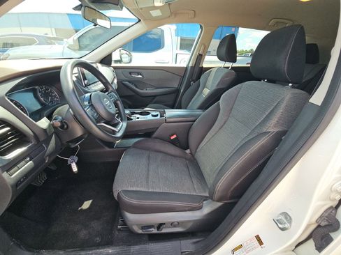 Used 2021 Nissan Rogue SV AWD/4WD image 10
