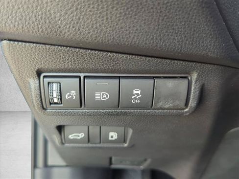 Used 2026 Toyota Corolla Cross AWD Hybrid w/ Convenience Package image 11