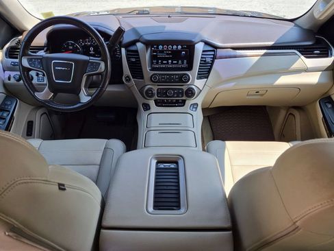 Used 2018 GMC Yukon XL Denali w/ Open Road Package AWD/4WD image 30