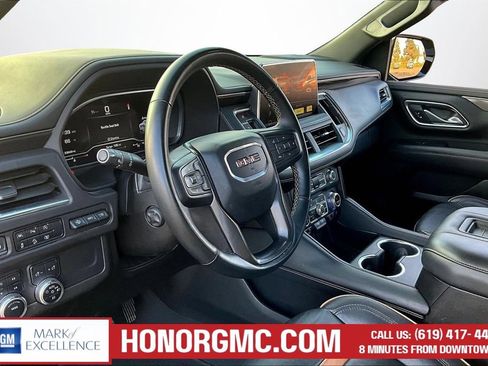 Used 2023 GMC Yukon XL AT4 w/ Technology Package AWD/4WD image 16