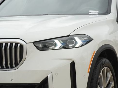 Used 2026 BMW X5 xDrive40i AWD/4WD image 4