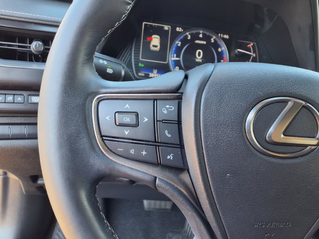 Used 2022 Lexus UX 200 w/ Accessory Package (Z1) FWD image 22