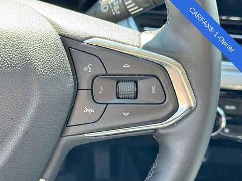Used 2024 Chevrolet Trax LT w/ Driver Confidence Package FWD image 28