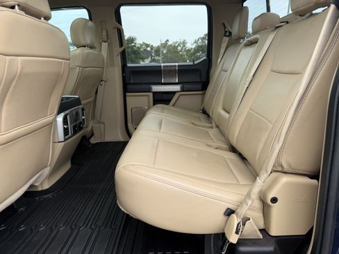 Used 2019 Ford F250 Lariat w/ Lariat Ultimate Package AWD/4WD image 8