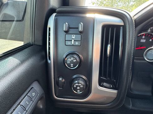 Used 2015 GMC Sierra 1500 SLT w/ SLT Crew Cab Value Package AWD/4WD image 27