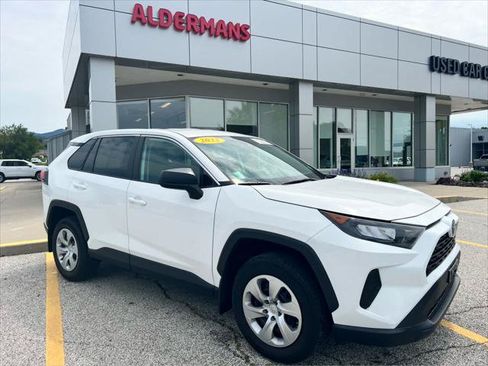 Certified 2022 Toyota RAV4 LE AWD/4WD image 1