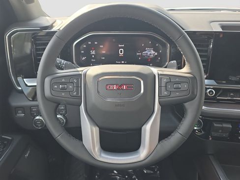 New 2026 GMC Sierra 1500 SLT w/ SLT Premium Plus Package AWD/4WD image 9