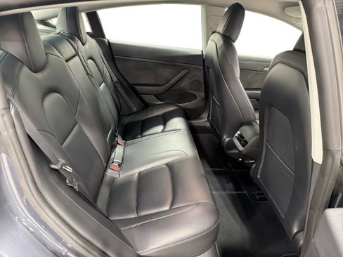 Certified 2022 Tesla Model 3 Long Range AWD/4WD image 11