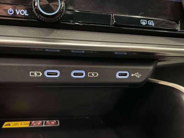 Certified 2023 Lexus RZ 450e Premium w/ Technology Package AWD/4WD image 34