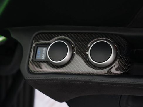 Used 2015 McLaren 650S Spider RWD image 45