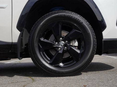 Used 2021 Toyota RAV4 XSE image 7