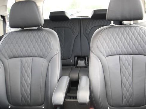 Used 2022 BMW X7 xDrive40i w/ Executive Package AWD/4WD image 27