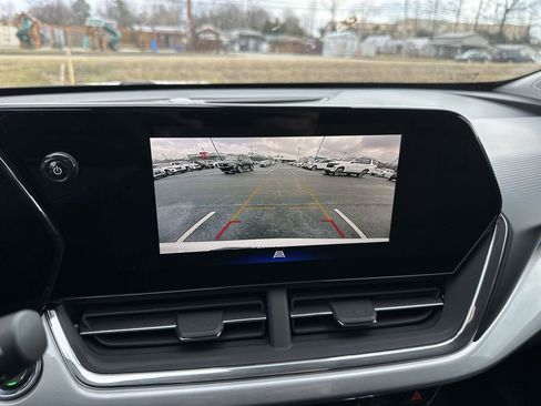 New 2026 Chevrolet Trax LT w/ Driver Confidence Package FWD image 17