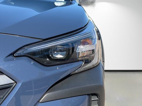 Used 2025 Subaru Outback Premium w/ Popular Package #1A image 9