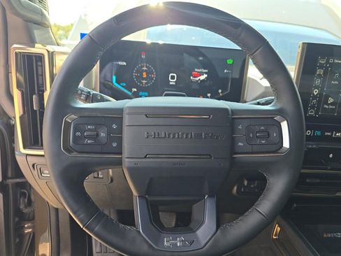 Used 2025 GMC Hummer EV 3X AWD/4WD image 6