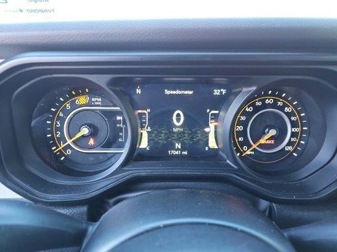 Used 2024 Jeep Wrangler Sport S image 22