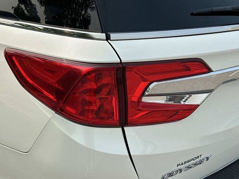 Used 2019 Honda Odyssey EX-L image 10
