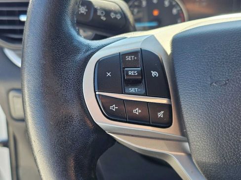 Used 2021 Ford Explorer XLT RWD image 30