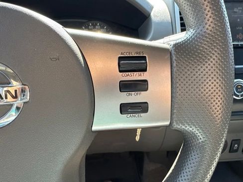 Used 2012 Nissan Frontier SV RWD image 24