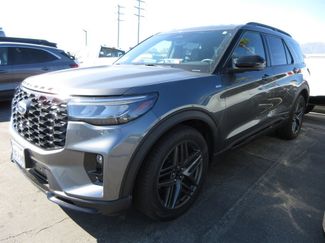 Used 2026 Ford Explorer ST-Line w/ ST-Line Street Pack RWD video 1