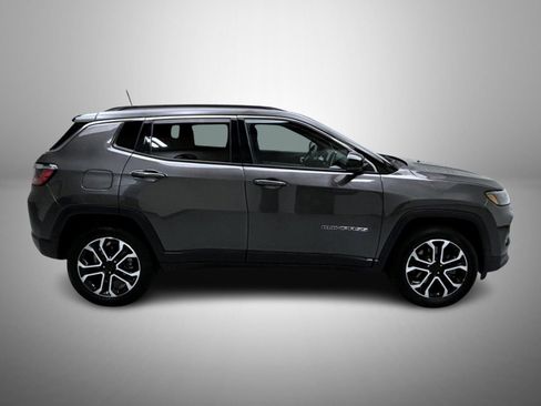 Used 2024 Jeep Compass Limited AWD/4WD image 4