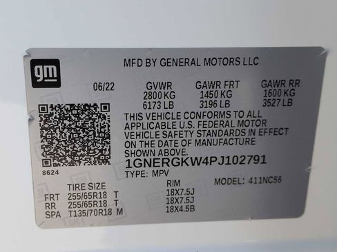 Used 2023 Chevrolet Traverse LT image 36