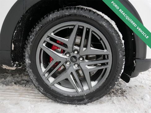 Used 2025 Ford Explorer ST image 7