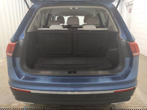 Used 2018 Volkswagen Tiguan SE FWD image 29
