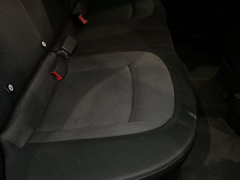 Used 2012 Nissan Rogue SV AWD/4WD image 17