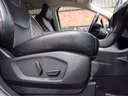 Used 2024 Ford Edge Titanium image 24