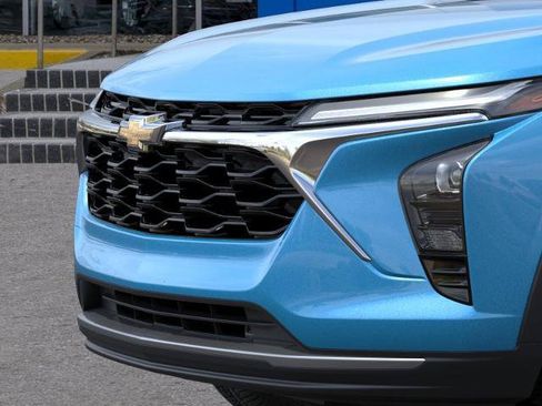 New 2026 Chevrolet Trax LT w/ Driver Confidence Package FWD image 37
