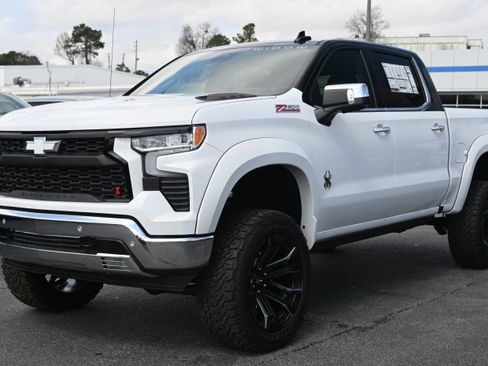 New 2025 Chevrolet Silverado 1500 LTZ AWD/4WD image 5