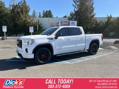 Used 2022 GMC Sierra 1500 Elevation w/ LPO, Elevation Black Package