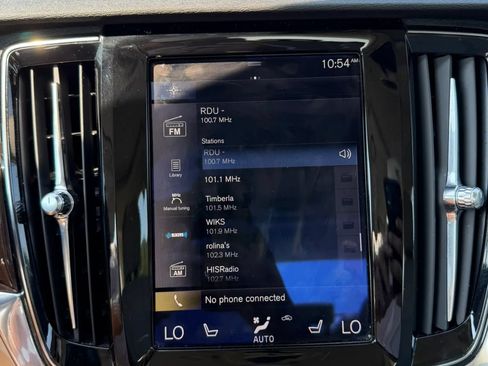 Used 2017 Volvo S90 T6 Momentum w/ Vision Package AWD/4WD image 14