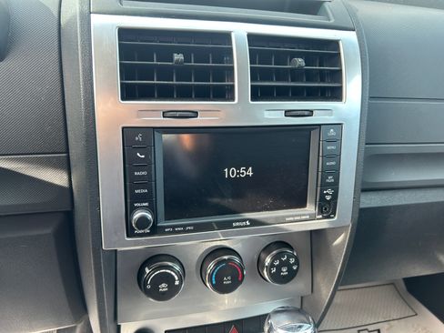 Used 2011 Dodge Nitro Detonator w/ Chrome Accents Group image 19