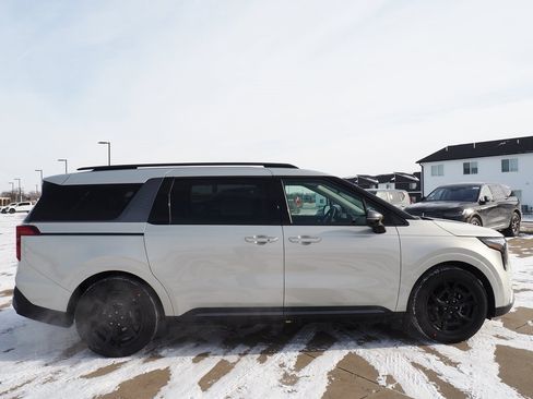 New 2026 Kia Carnival SX image 4