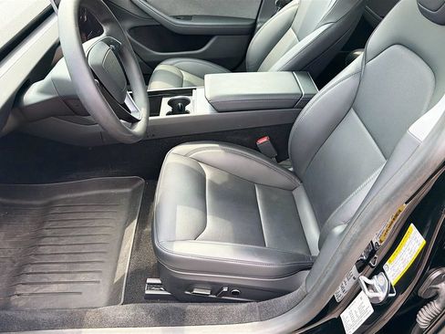 Used 2025 Tesla Model 3 Long Range RWD image 33