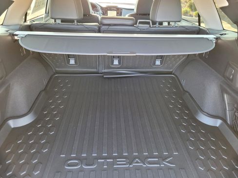 New 2025 Subaru Outback Limited image 18