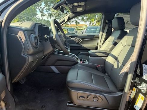 New 2026 Chevrolet Colorado Trail Boss AWD/4WD image 11