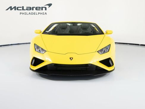 Used 2022 Lamborghini Huracan EVO image 3