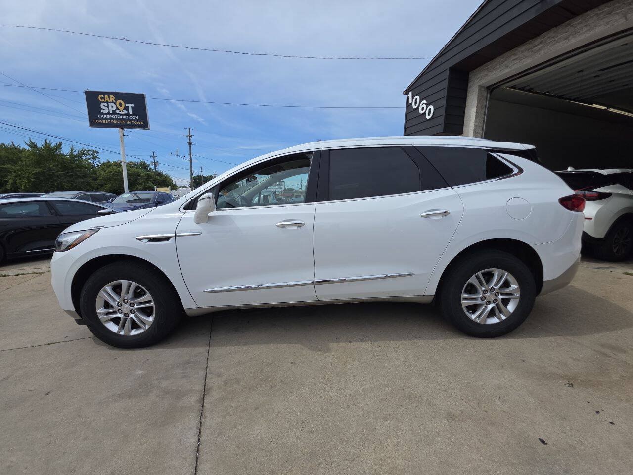 Used 2020 Buick Enclave Essence FWD image 4